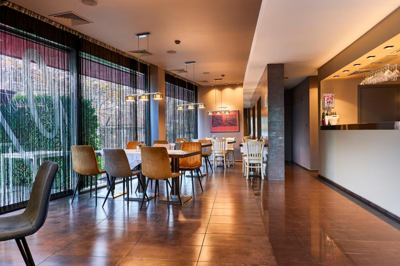 Monet Hotel 普罗夫迪夫 外观 照片