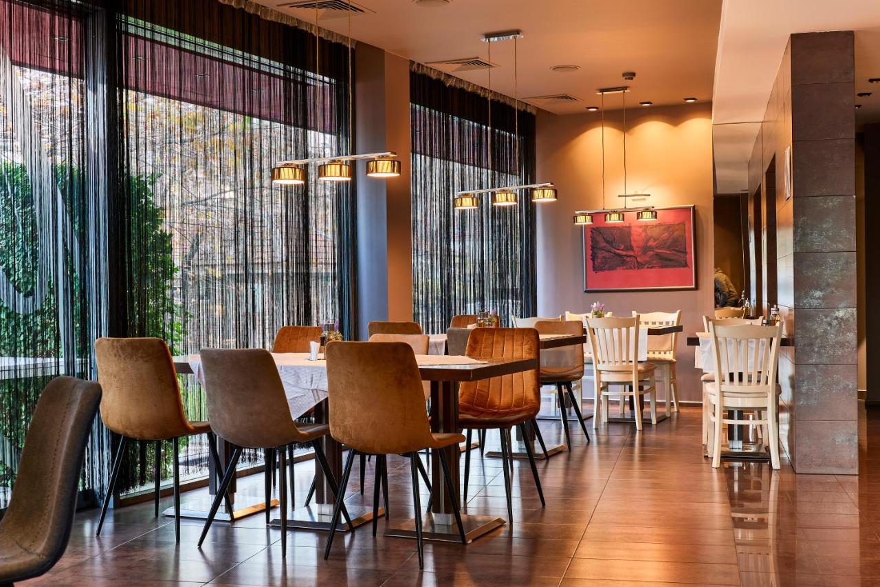 Monet Hotel 普罗夫迪夫 外观 照片